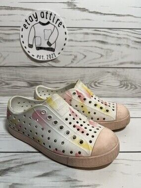 NATIVE Jefferson Boxfish Slip On Play Rubber Shoes White Unisex Youth Size C10